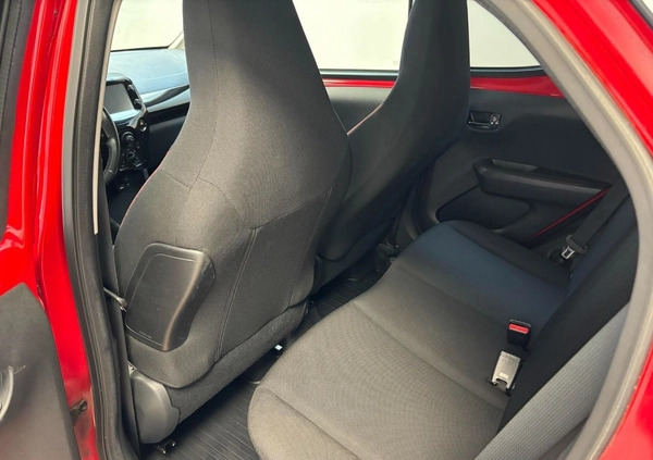 Toyota Aygo cena 41500 przebieg: 84158, rok produkcji 2017 z Białobrzegi małe 56